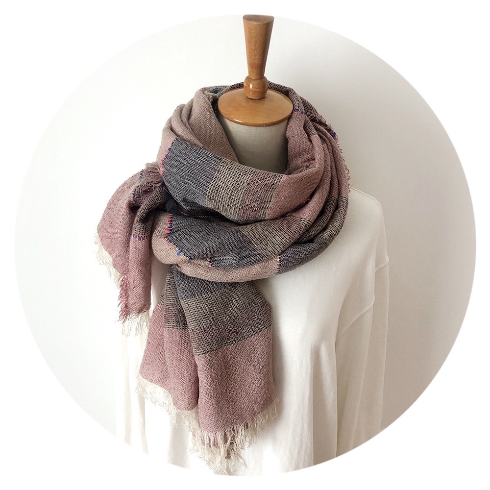🤍• Oversized Linen Blend Scarf •🤍 - Picture 3 of 5